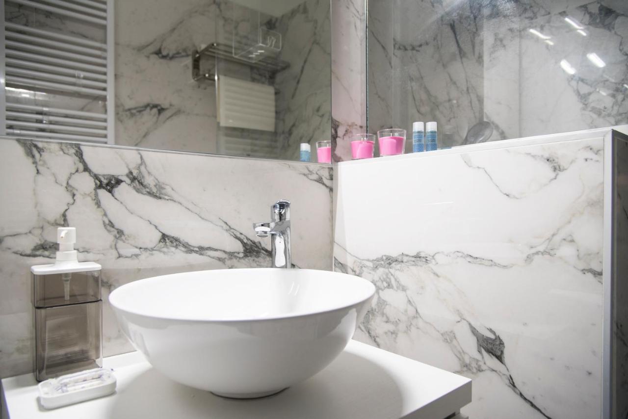 Apartment Youhosty - Sciesa 1 Mailand